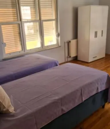 Merkezde Full Esyali Denize 50mt Daire