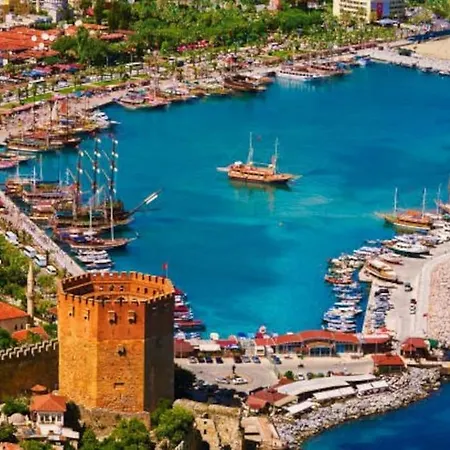 Apartment Merkezde Full Esyali Denize 50mt Daire Alanya